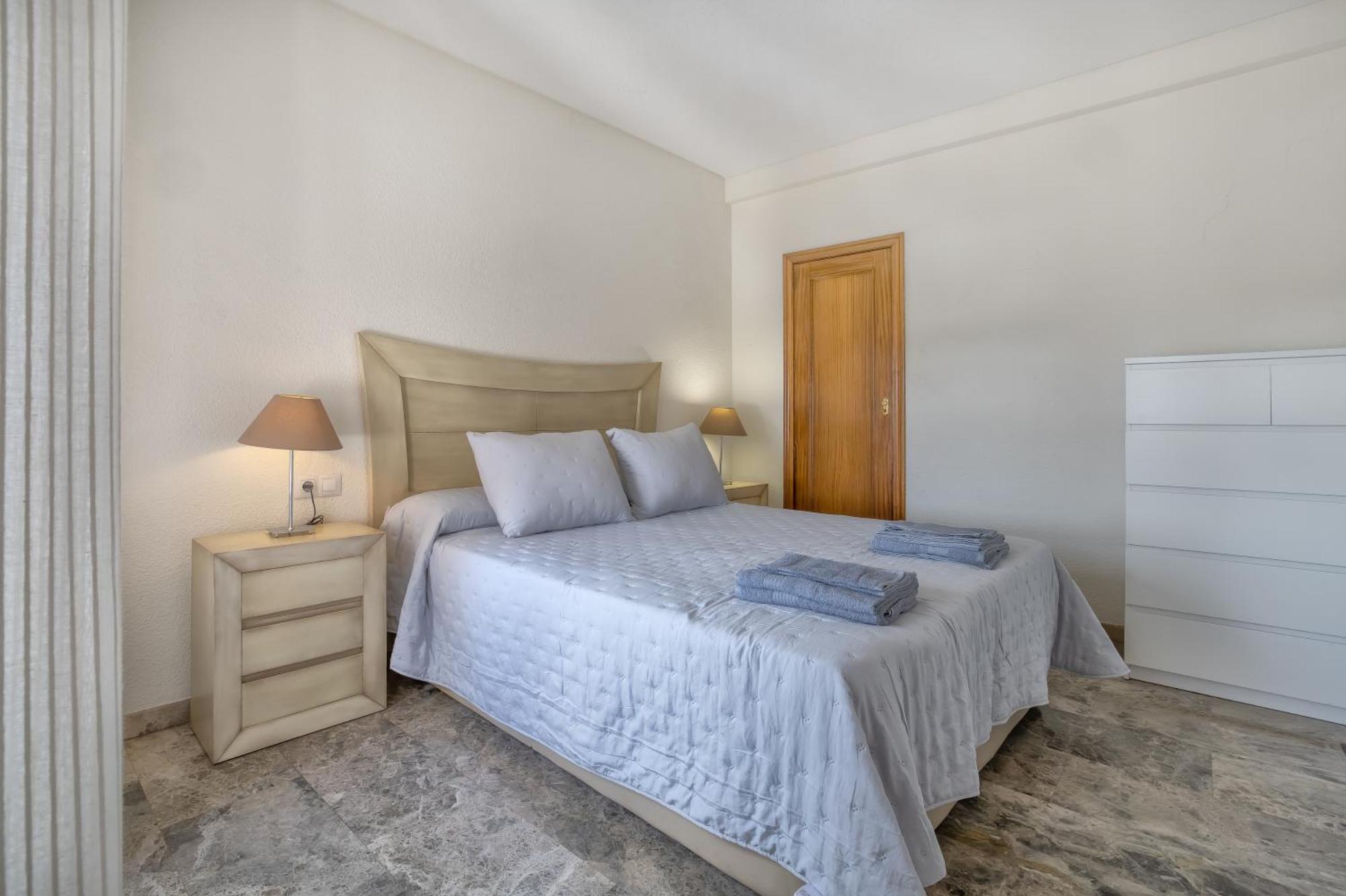 R & T Cordoba Center Apartamentos - Parking Εξωτερικό φωτογραφία
